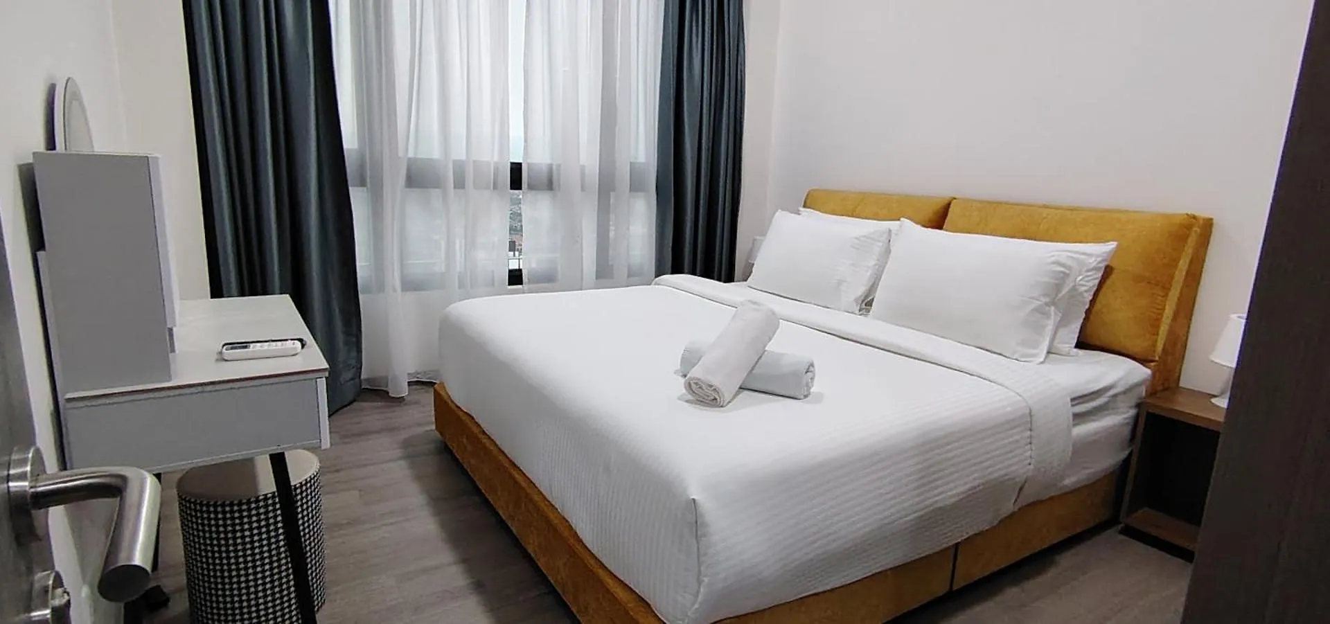 Klcc Agile Beyond Residences Kuala Lumpur Apartment